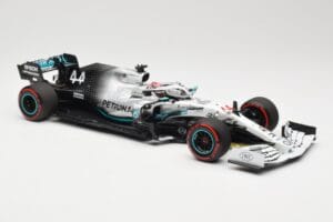Mercedes AMG Petronas W10 #44 L. Hamilton Winner German GP 2019 Minichamps 1:18 110191144 Metalli — kuva 4 / 6