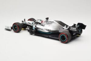 Mercedes AMG Petronas W10 #44 L. Hamilton Winner German GP 2019 Minichamps 1:18 110191144 Metalli — kuva 5 / 6