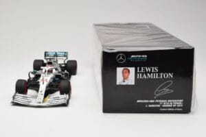 Mercedes AMG Petronas W10 #44 L. Hamilton Winner German GP 2019 Minichamps 1:18 110191144 Metalli — kuva 6 / 6