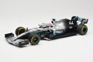 Mercedes AMG Petronas W10 #44 L. Hamilton Winner Chinese GP 2019 Minichamps 1:18 110190344 Metalli