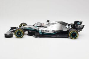 Mercedes AMG Petronas W10 #44 L. Hamilton F1 World Champion 2019 Minichamps 1:18 110190044 Metalli — kuva 3 / 6