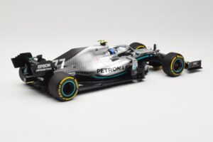 Mercedes AMG Petronas W10 #77 V. Bottas Winner USA GP 2019 Minichamps 1:18 110191877 Metalli — kuva 2 / 6