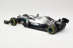 Mercedes AMG Petronas W10 #77 V. Bottas Winner USA GP 2019 Minichamps 1:18 110191877 Metalli — kuva 5 / 6