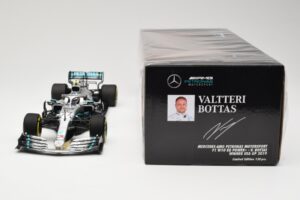 Mercedes AMG Petronas W10 #77 V. Bottas Winner USA GP 2019 Minichamps 1:18 110191877 Metalli — kuva 6 / 6