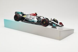 Mercedes AMG Petronas W13 E Performance #44 L. Hamilton 2022 Minichamps 1:18 113220044 Metalli — kuva 4 / 6