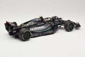 Mercedes AMG Petronas W14 E Performance #44 L. Hamilton Bahrain GP 2023 Minichamps 1:18 110230144 Metalli — kuva 2 / 6