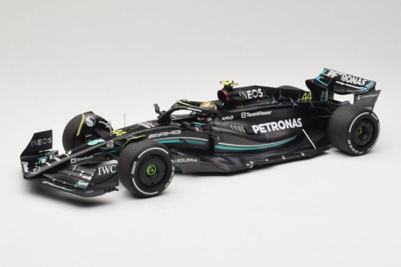 Mercedes AMG Petronas W14 E Performance #44 L. Hamilton Bahrain GP 2023 Minichamps 1:18 110230144 Metalli