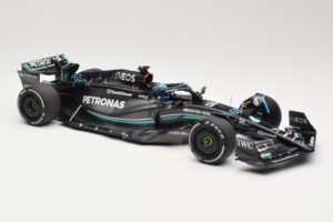 Mercedes AMG Petronas W14 E Performance #63 G. Russell Australian GP 2023 Minichamps 1:18 110230363 Metalli — kuva 4 / 6