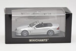Mercedes AMG SL63 R230 Hopea Minichamps 1:43 B66960018-R Metalli — kuva 4 / 4