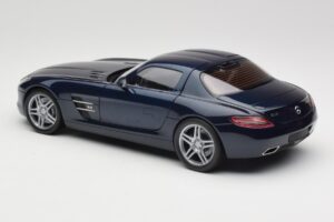Mercedes SLS AMG C197 Blue Metallic Minichamps 1:18 180039021 Metalli — kuva 7 / 8