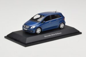 Mercedes B-Class W245 Lotus Blue Metallic Minichamps 1:43 B66962407 Metalli — kuva 2 / 4