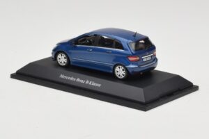 Mercedes B-Class W245 Lotus Blue Metallic Minichamps 1:43 B66962407 Metalli — kuva 3 / 4