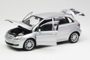 Mercedes B-Class W245 Hopea Kyosho 1:18 B66962326 Metalli — kuva 2 / 8