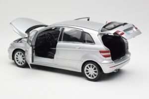Mercedes B-Class W245 Hopea Kyosho 1:18 B66962326 Metalli — kuva 5 / 8