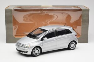Mercedes B-Class W245 Hopea Kyosho 1:18 B66962326 Metalli — kuva 8 / 8