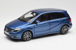 Mercedes B-Class W246 Lotus Sininen Metallic Norev 1:18 B66961410 Metalli
