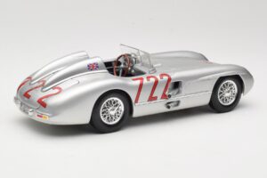 Mercedes 300 SLR W196S #722 S. Moss / D. Jenkinson Mille Miglia Winner 1955 Maisto 1:18 536887 Metalli — kuva 3 / 8