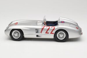 Mercedes 300 SLR W196S #722 S. Moss / D. Jenkinson Mille Miglia Winner 1955 Maisto 1:18 536887 Metalli — kuva 4 / 8