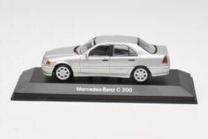 Mercedes C 200 W202 Iridium Silver Minichamps 1:43 B66040488 Metalli