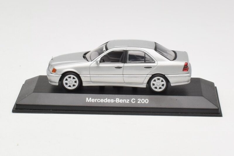 Mercedes C 200 W202 Iridium Silver Minichamps 1:43 B66040488 Metalli