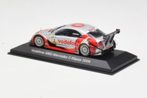 Mercedes C-Class C203 #1 Vodafone AMG B. Schneider DTM 2004 Minichamps 1:43 B66962207 Metalli — kuva 3 / 4