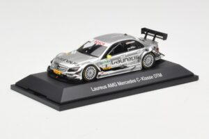 Mercedes C-Class C204 #8 R. Schumacher HWA DTM 2010 Minichamps 1:43 B66961414 Metalli — kuva 2 / 4