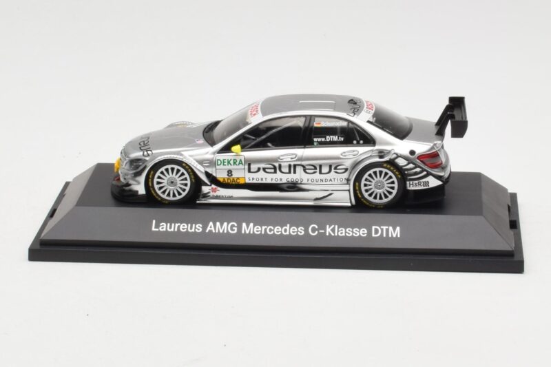 Mercedes C-Class C204 #8 R. Schumacher HWA DTM 2010 Minichamps 1:43 B66961414 Metalli