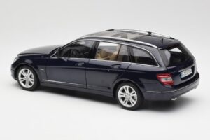 Mercedes C-Class S204 T-Modell Tanzanite Sininen AUTOart 1:18 B66962352 Metalli — kuva 7 / 8