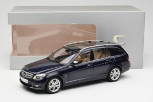 Mercedes C-Class S204 T-Modell Tanzanite Sininen AUTOart 1:18 B66962352 Metalli — kuva 8 / 8