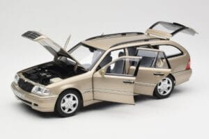 Mercedes C-Class T-Model W202 Smoke Silver Norev 1:18 183388 Metalli — kuva 2 / 8
