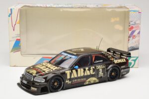 Mercedes C-Class W202 #3 J. van Ommen AMG Mercedes Team DTM 1995 UT Models 1:18 180953303 Metalli — kuva 8 / 8