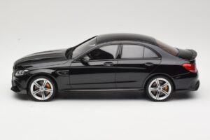 Mercedes C-Class W205 Brabus 650 Musta GT Spirit 1:18 GT132 Hartsi — kuva 3 / 6