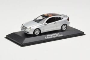 Mercedes C-Class W203 Sport Coupe Hopea Minichamps 1:43 B66961916 Metalli — kuva 2 / 4