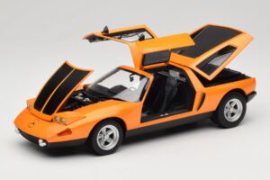 Mercedes C111 II White Autumn Metallic Norev 1:18 183050 Metalli — kuva 2 / 10