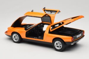 Mercedes C111 II White Autumn Metallic Norev 1:18 183050 Metalli — kuva 5 / 10