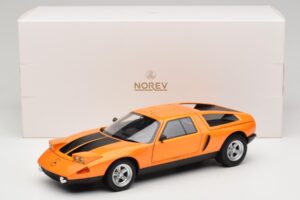 Mercedes C111 II White Autumn Metallic Norev 1:18 183050 Metalli — kuva 10 / 10