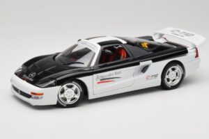 Mercedes C112 Sport Valkoinen & Musta Guiloy 1:18 68521 Metalli