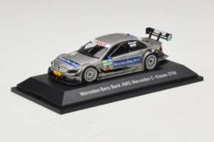 Mercedes C204 #3 B. Spengler HWA AG DTM 2010 Minichamps 1:43 B66960136 Metalli — kuva 2 / 5