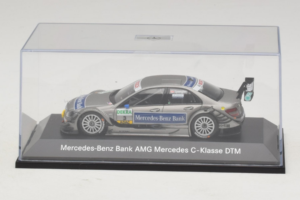 Mercedes C204 #3 B. Spengler HWA AG DTM 2010 Minichamps 1:43 B66960136 Metalli — kuva 4 / 5