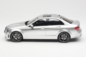 Mercedes C63 AMG W204 Hopea GT Spirit 1:18 GT462 Hartsi — kuva 3 / 6