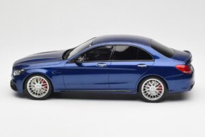 Mercedes AMG C63 S W205 Sininen GT Spirit 1:18 ZM044 Hartsi — kuva 3 / 6