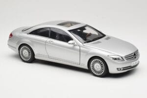 Mercedes CL-Class C216 Hopea AUTOart 1:18 76164 Metalli — kuva 6 / 8