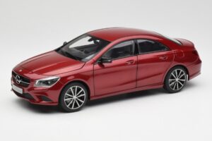 Mercedes CLA C117 Designo Patagonia Punainen Metallic Norev 1:18 B66960131 Metalli
