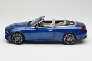 Mercedes CLE Avoauto A236 Sininen Norev 1:18 B66960653 Metalli — kuva 5 / 9