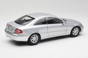 Mercedes CLK 500 C209 Hopea Kyosho 1:18 B66962144 Metalli — kuva 3 / 8