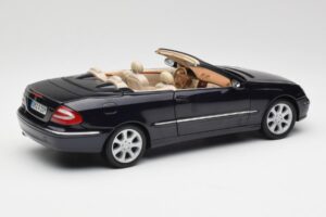 Mercedes CLK 500 W209 Avoauto Tummansininen Metallic Kyosho 1:18 B66962174 Metalli — kuva 4 / 9