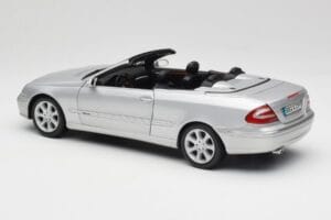 Mercedes CLK 500 Cabriolet Elegance A209 Hopea Kyosho 1:18 B66962172 Metalli — kuva 7 / 8