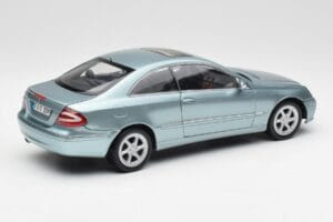 Mercedes CLK 500 W209 Vaaleansininen Metallic Kyosho 1:18 B66962192 Metalli — kuva 3 / 8