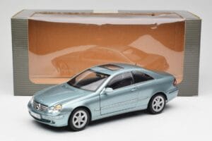 Mercedes CLK 500 W209 Vaaleansininen Metallic Kyosho 1:18 B66962192 Metalli — kuva 8 / 8