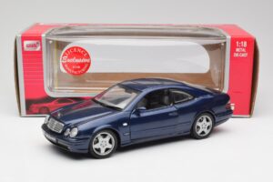 Mercedes CLK 55 AMG C209 Sininen Metallic Anson 1:18 30343 Metalli — kuva 8 / 8